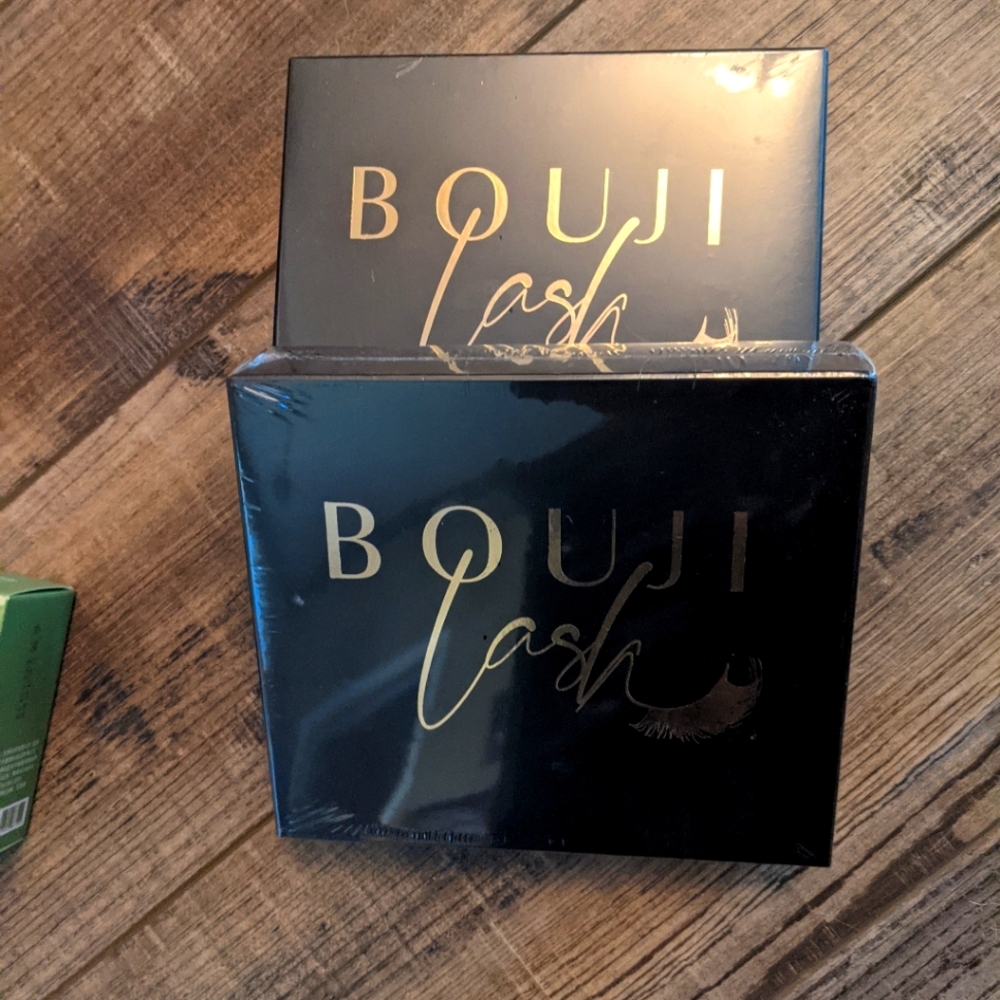 Bouji lashes set of 2 unopened